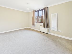 Bedroom- click for photo gallery